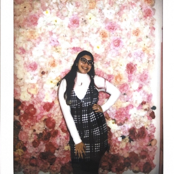 hi i’m jess 🔮 - Picture 1 of 2